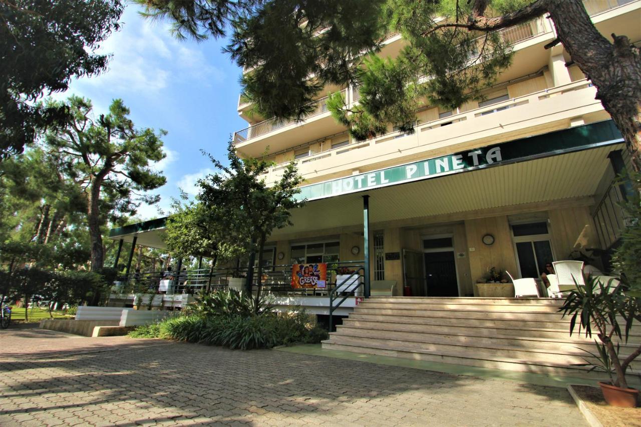 Hotel Pineta San Benedetto del Tronto Extérieur photo