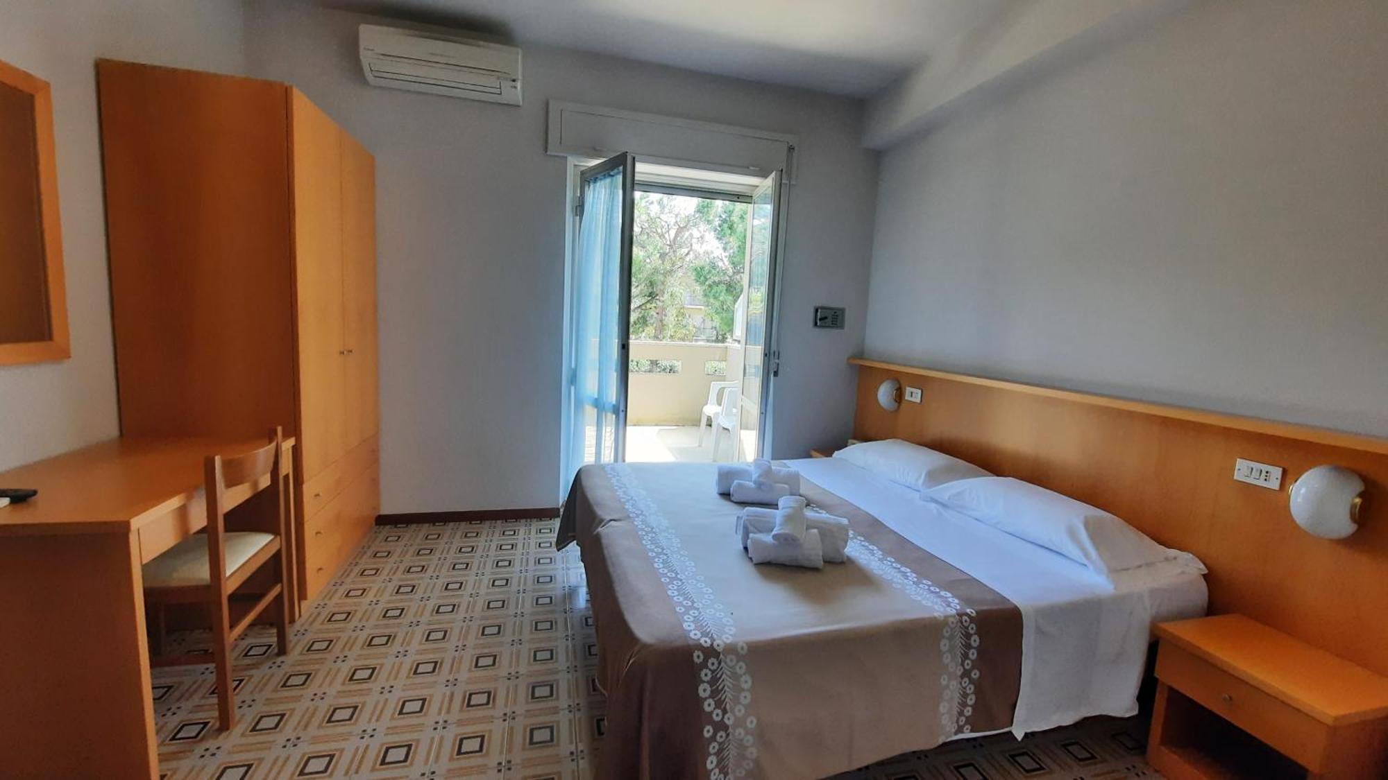 Hotel Pineta San Benedetto del Tronto Extérieur photo