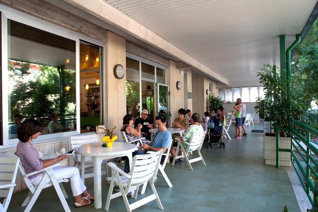 Hotel Pineta San Benedetto del Tronto Extérieur photo